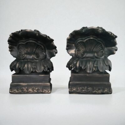 solid black iron bookends