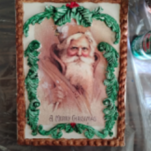 Garland clay mold painted green