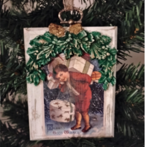 Plaque ornament
