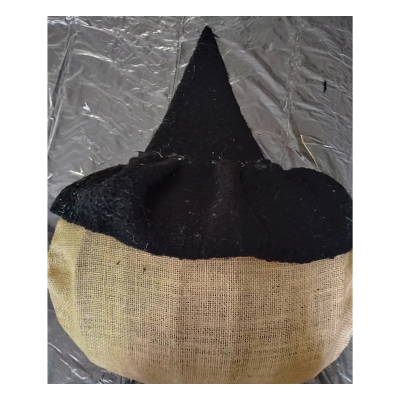 Pumpkin wreath with black hat and burlap 
