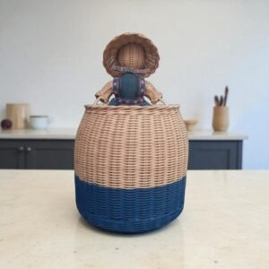 girl blue basket